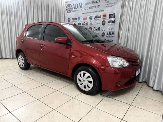 TOYOTA ETIOS 1.5 XS 16V FLEX 4P MANUAL TOYOTA ETIOS 1.5 XS 16V FLEX 4P MANUAL